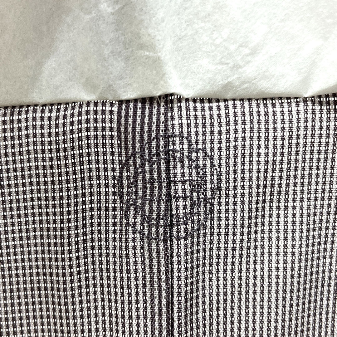 Summer pure silk komon kimono, length 148.5cm, sleeve length 61cm, ash cherry color, striped, basting thread included, unused, silk, S rank, gray 1132001842122