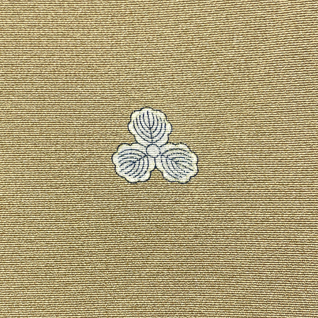 色留袖 身丈161.5cm 裄丈65.5cm 袷 しつけ糸付き 未使用品 枯野色 螺鈿 金彩加工 風景模様 三つ柏 正絹 Sランク 三つ紋 黄系 1111000792423