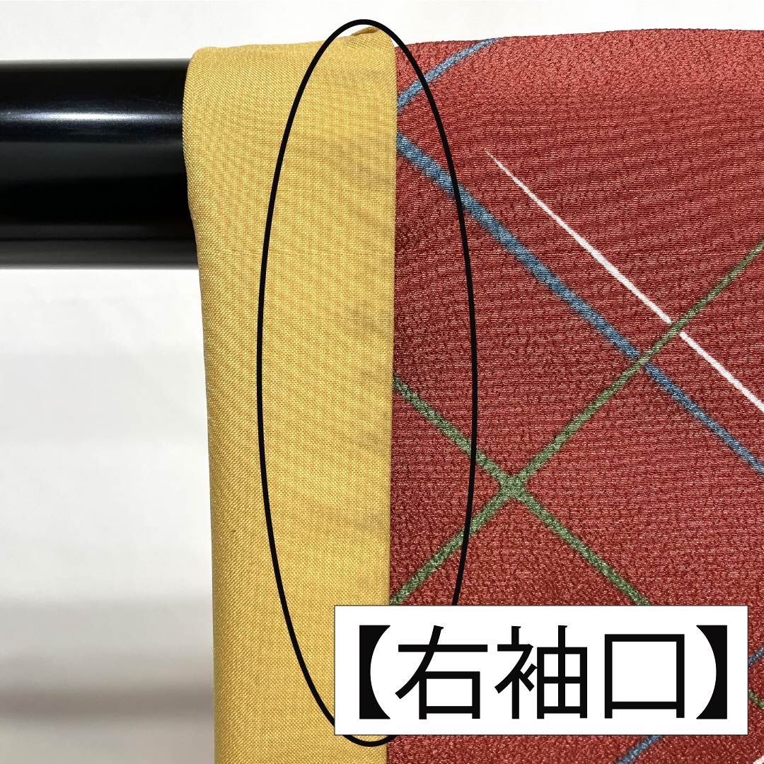 小紋 ポリエステル Aランク 身丈160.5cm 裄丈67.5cm 袷 紅絹色(もみいろ) 斜め格子 洗える着物 赤系 1115007473412