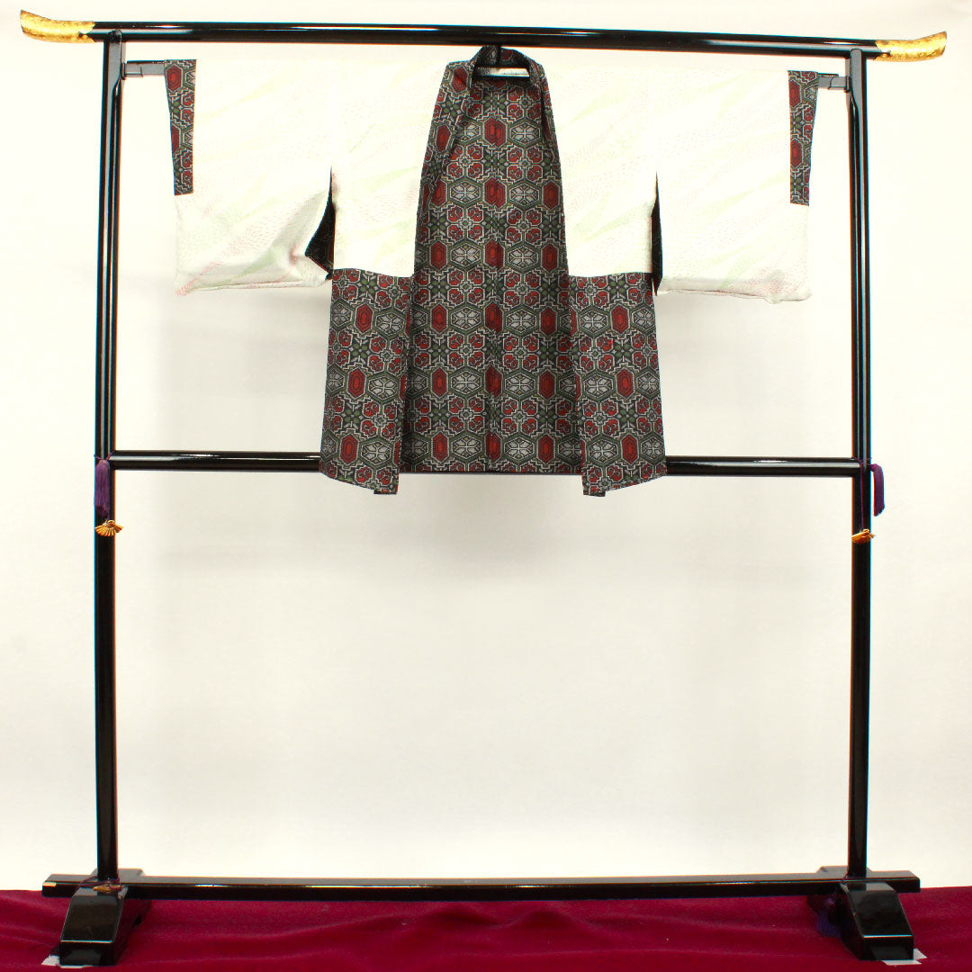 Murayama Oshima Tsumugi Length 162cm Sleeve length 63.5cm With basting thread Unused Ensemble Geometric pattern Pure silk S rank Awase Black 1116002732410