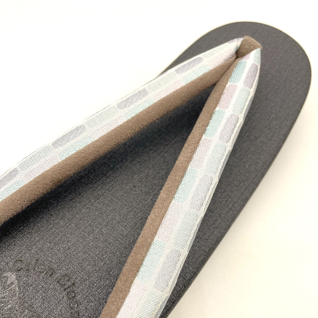 (新品未使用品)カレンブロッソ カフェ草履 Lサイズ グレー系 NEWランク 1122000421422