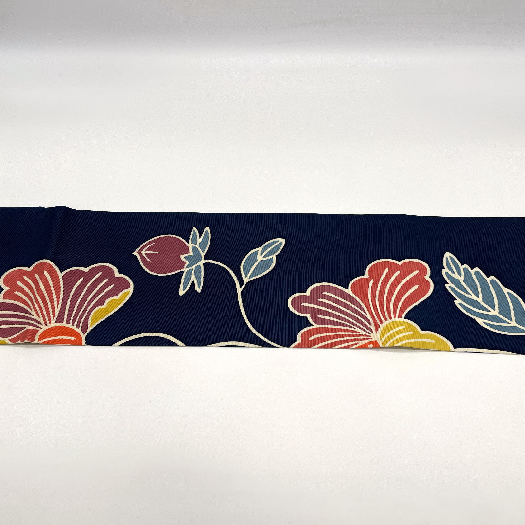 名古屋帯 塩瀬 花唐草模様 帯丈358cm 正絹 Aランク 全通 カジュアル 紺系 1124000513318 名古屋仕立て