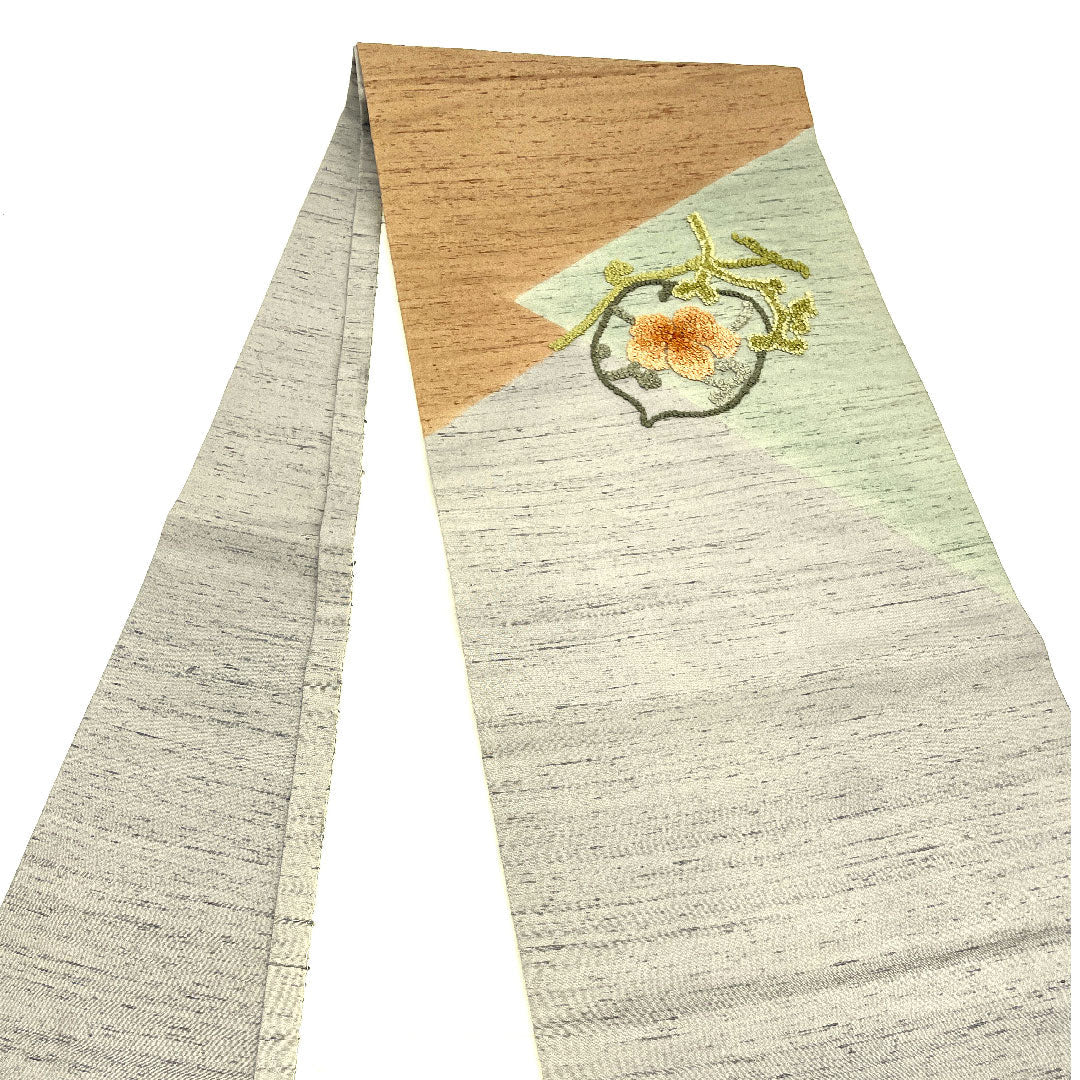 Nagoya Obi, Intangible Cultural Property, Ushiku Tsumugi, Sagara Embroidery, Floral Pattern, Obi Length 377cm, Pure Silk, A Rank, Point Pattern, Casual, Gray, 1124000574322, Open Style