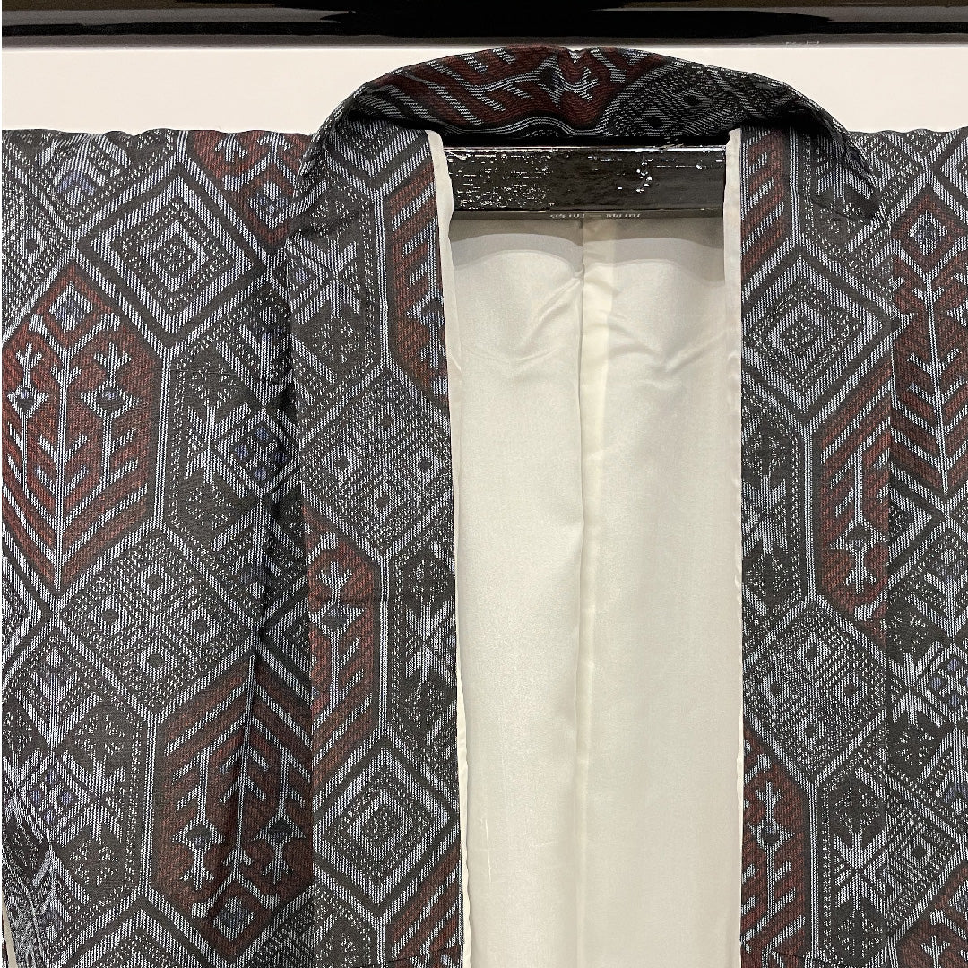 村山大島紬 身丈153cm 裄丈60cm 幾何学 正絹 美品 袷 ブラック 1116000062210