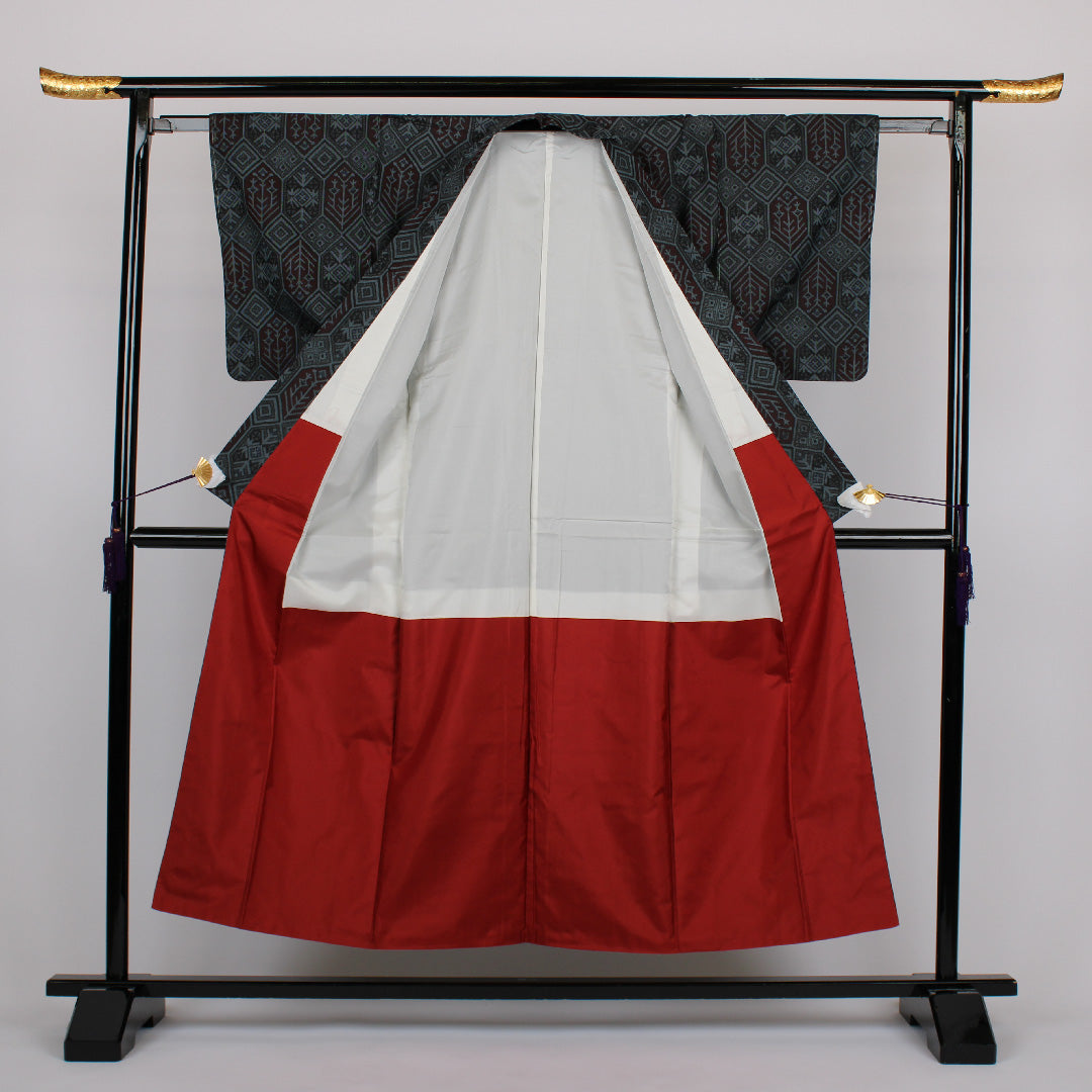 村山大島紬 身丈153cm 裄丈60cm 幾何学 正絹 美品 袷 ブラック 1116000062210