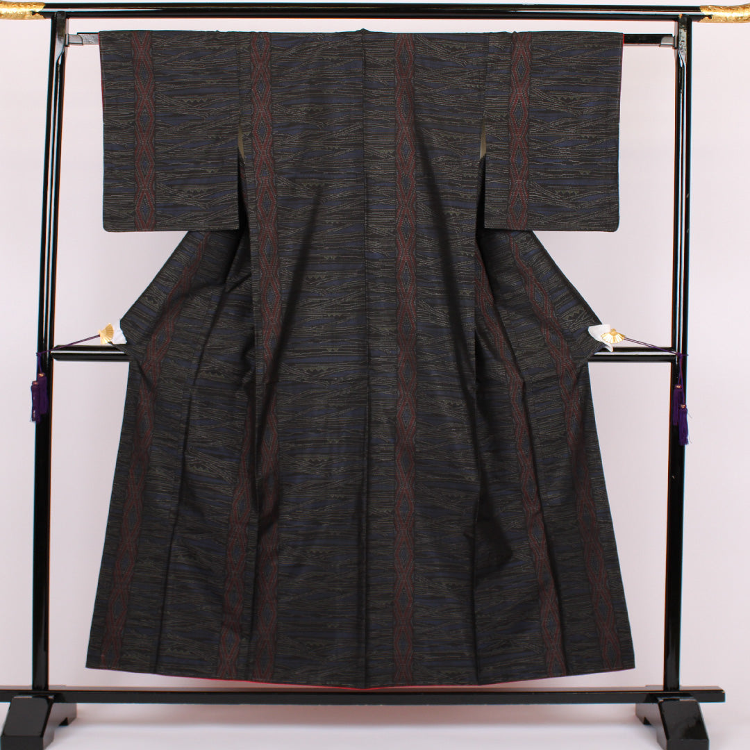 大島紬 身丈156cm 裄丈62cm 幾何学 正絹 美品 袷 ブラック 1116000073310
