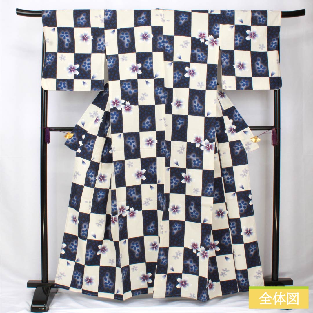 Cotton Yukata, Length 162cm, Sleeve Length 69cm, Rank B, Single-Layer, Gradient, Off-White/Dark Navy, Checkered Pattern, Cherry Blossom Design, Product Number: 1118005994499