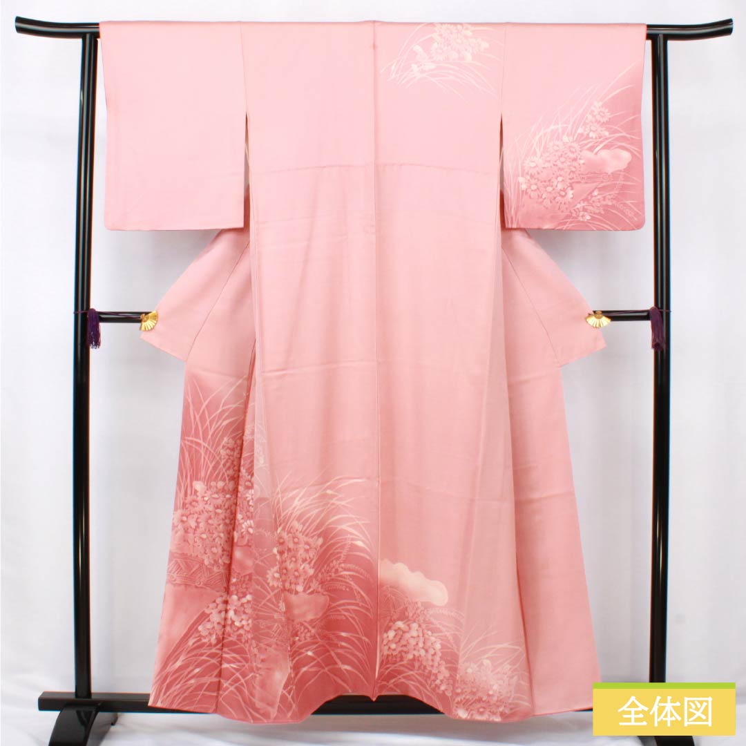 Homongi (visiting kimono) made of pure silk, grade A, with a lined lining, length 155cm, sleeve length 62cm, light crest (asabe niiro), single crest, batik (wax-resist dyed) floral motif, layered collar, pink, product number 1112006323313