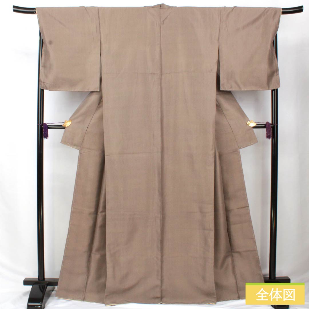 小紋 ポリエステル 身丈169cm 裄丈69.5cm 袷 落栗色（おちぐりいろ） 縦縞 未使用品 しつけ糸付き 洗える着物 Sランク 茶系 1115006002514