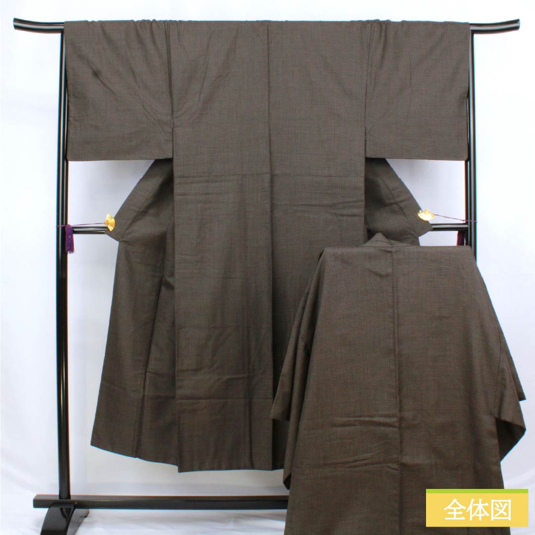男物 正絹 Sランク 身丈143cm 裄丈67cm  亀甲模様 アンサンブル 袷 黒系 1119000942410