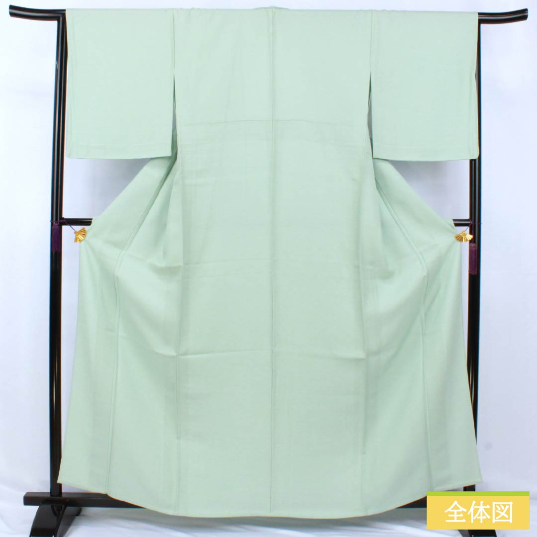 Solid-colored silk kimono, S rank, length 160.5cm, sleeve length 65.5cm, hisoku (hisoku) color, single crest, sword and katabami (sewn crest), green, single-layer, 1114002352419