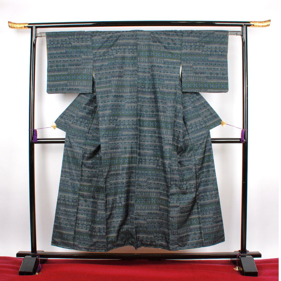 Tsumugi, Length 153cm, Sleeve length 63.5cm, Navy blue, Geometric pattern, Pure silk, S rank, Lined, Navy blue, 1116001942218
