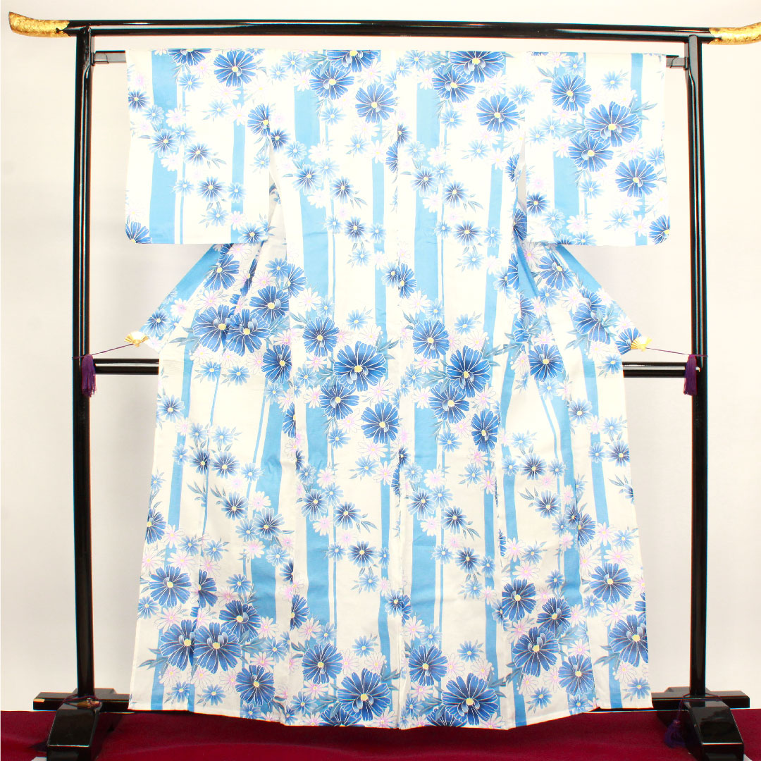 浴衣 草花模様 木綿 Sランク 単衣 身丈161cm 裄丈65.5cm 白系 1118001482411