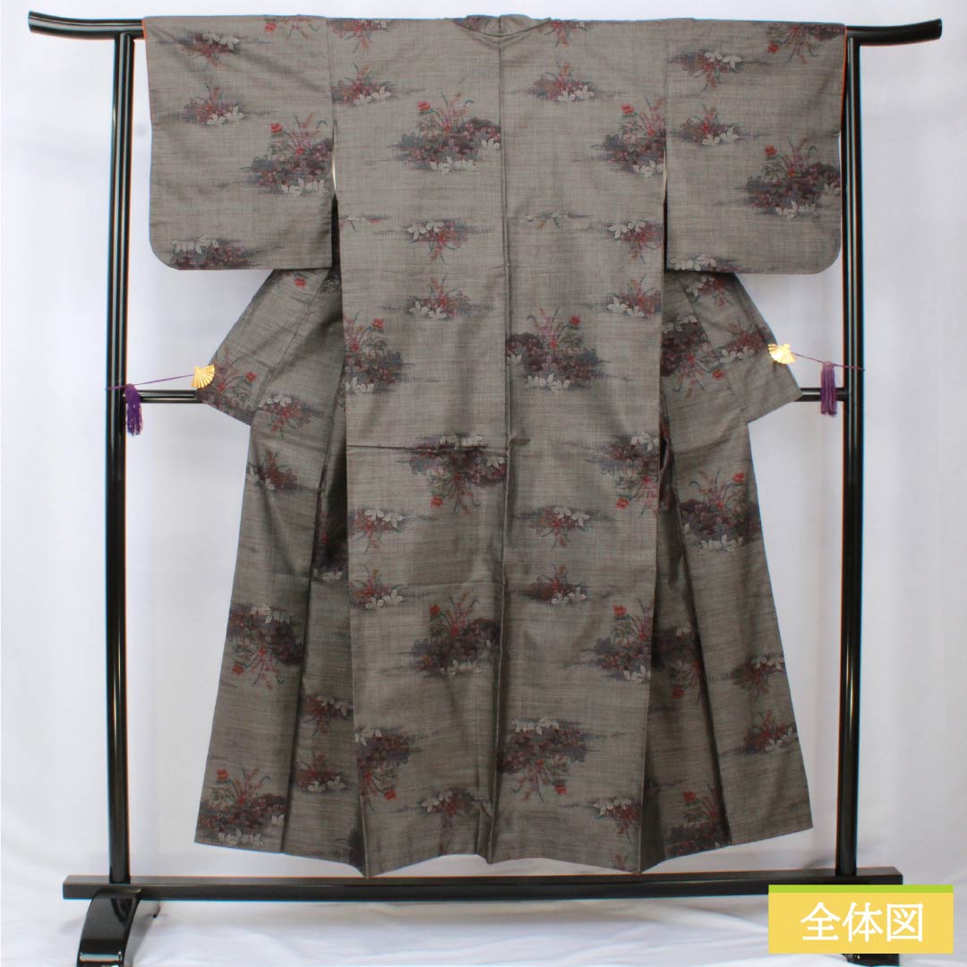 紬 正絹 Bランク 身丈151.5cm 裄丈62.5cm 黒鼠色（くろねずいろ） 本場大島紬 片ス式 7マルキ 袷 黒系 1116004094210