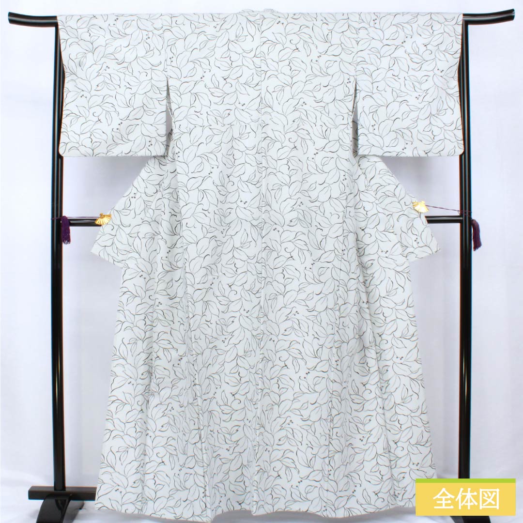 Small-patterned polyester kimono, S-rank, length 162cm, sleeve length 65cm, single-layer, fish-belly white (gyo tohakuiro) pattern, floral pattern, washable, gray, 1115006932422