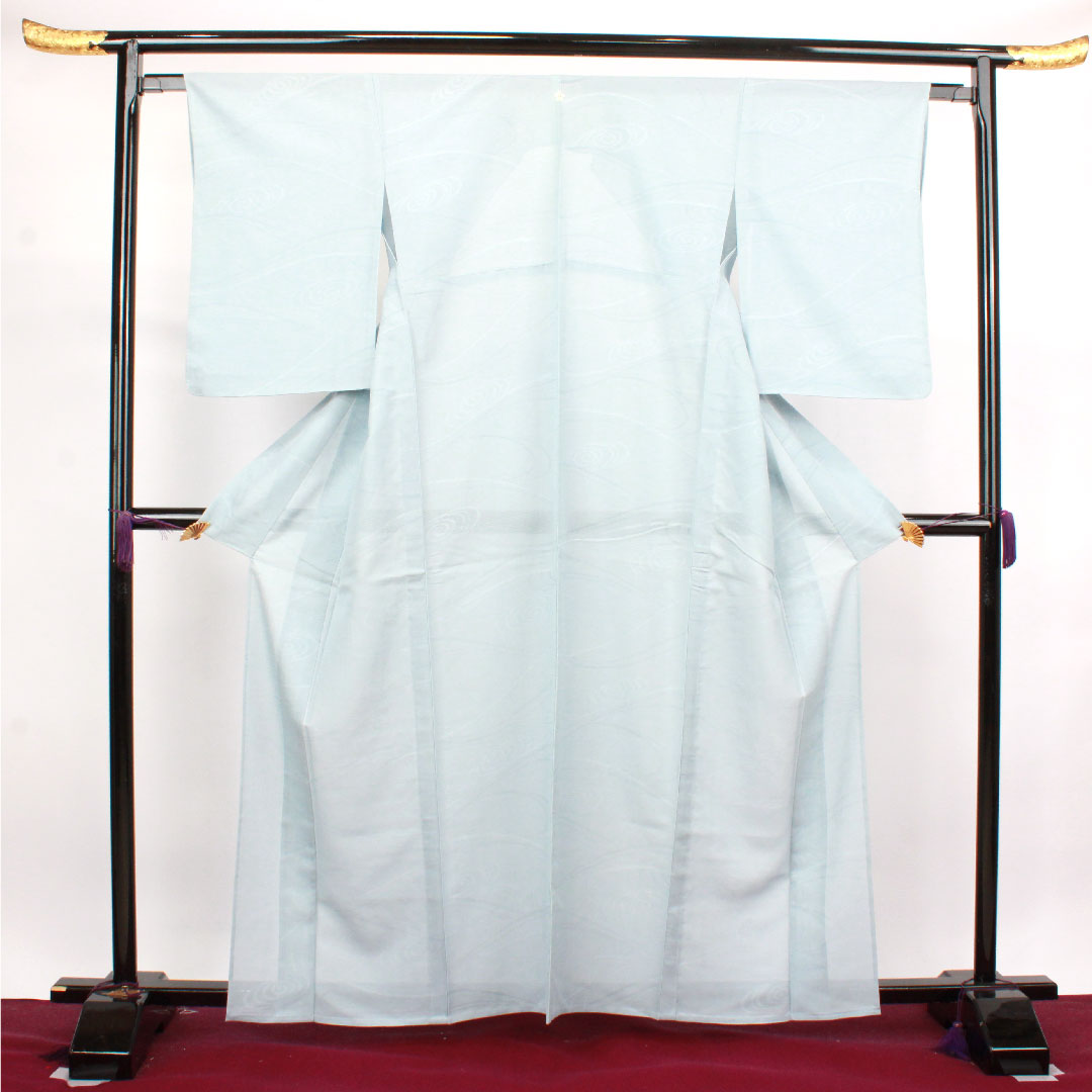Summer pure silk plain color Length 162.5cm Sleeve length 63cm Kinuta celadon color Plum blossom Basting thread included Flowing water Silk A rank Light blue 1132000493424