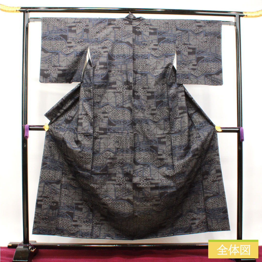 結城紬 正絹 身丈158cm 裄丈62.5cm  抽象模様 しつけ糸付き Sランク 袷 黒系 1116003102310