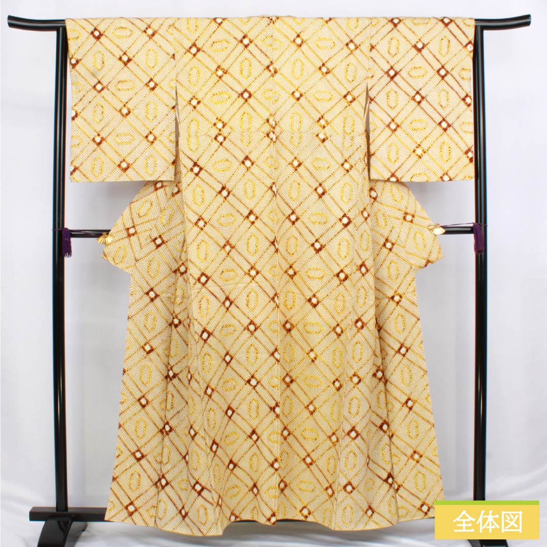Komon (small pattern) kimono, pure silk, A rank, length 158cm, sleeve length 64cm, lined, fuchsia (tououiro) pattern, shibori (dyed) pattern, geometric pattern, yellow tones, product number 1115006583323