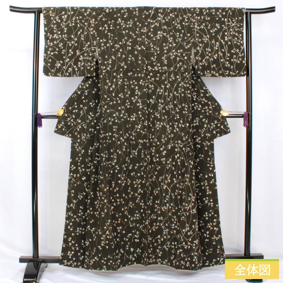 小紋 正絹 身丈159.5cm 裄丈62cm 袷 涅色（くりいろ） 小枝 Aランク 黒系 1115004973310