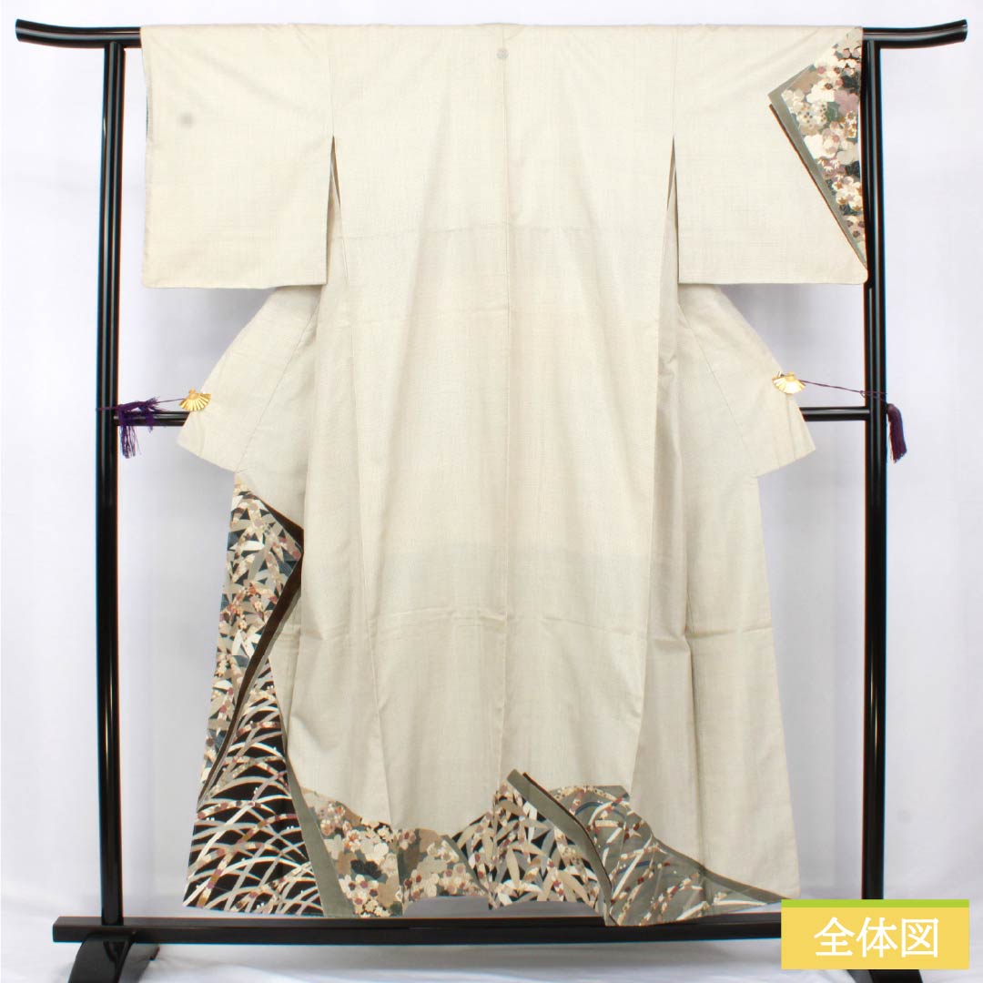 Visiting Kimono, Pure Silk, A-Rank, Lined, Length 152cm, Sleeve Length 62cm, Off-White (Kinari-Iro), White Oshima Silk, 100 Tortoise Shell Pattern, Stitched Crest, Round with Different Hawk Feathers, Classic Pattern, White, Product Number: 1112006173211