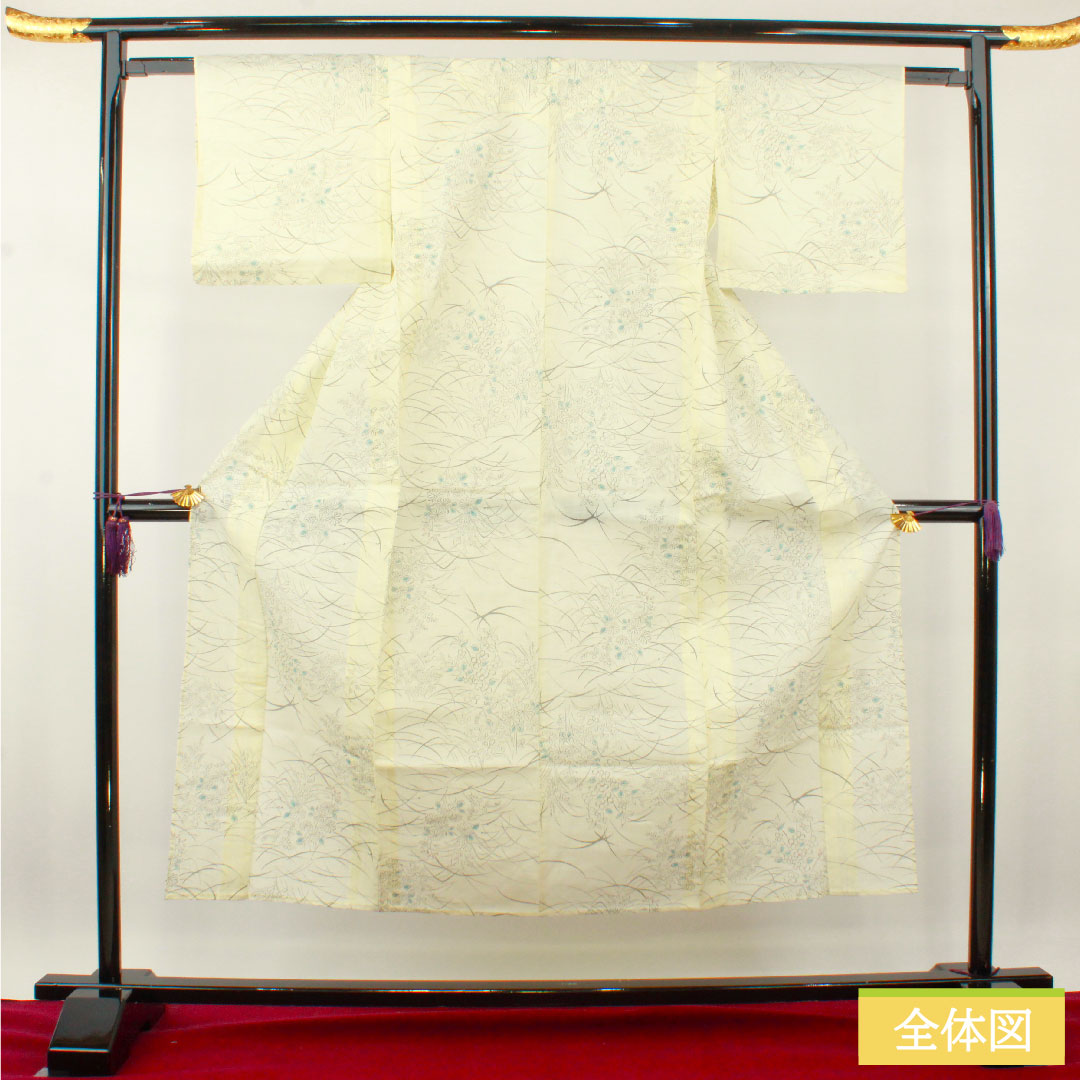 Summer pure silk tsumugi Length 151cm Sleeve length 60.5cm White lily color Floral pattern Gauze S rank Cream color 1132001862215