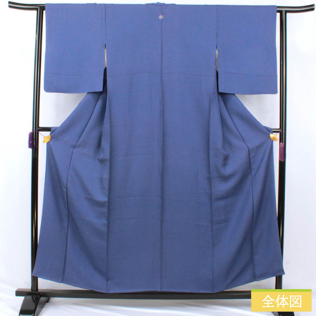 Solid-colored silk kimono, A-rank, length 155cm, sleeve length 62.5cm, Kikyo-nandou-iro (kikyo-nandou-iro) color, single crest, Sokage-maru with quince, sewn crest, lined, blue, 1114002573317