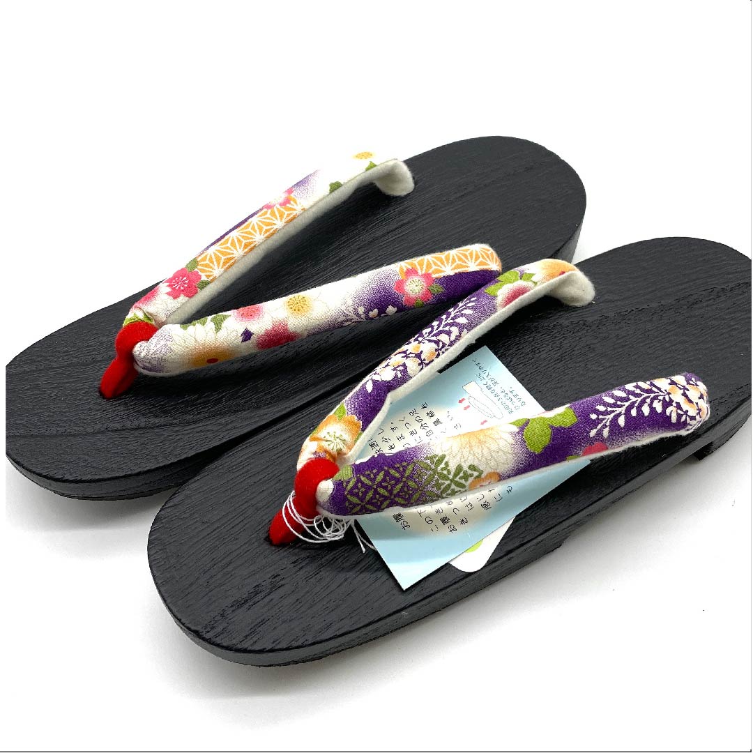 （新品未使用品）下駄 菊 桜 麻の葉 七宝 XLサイズ 黒系 NEWランク 1122001021510