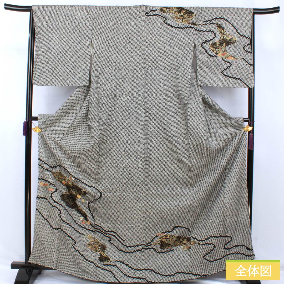 Visiting Kimono, Pure Silk, B-Rank, Lined, Length 166cm, Sleeve Length 66cm, Fully Dyed, Floral Pattern, Partially Embroidered, Black, Product Number: 1112007004510