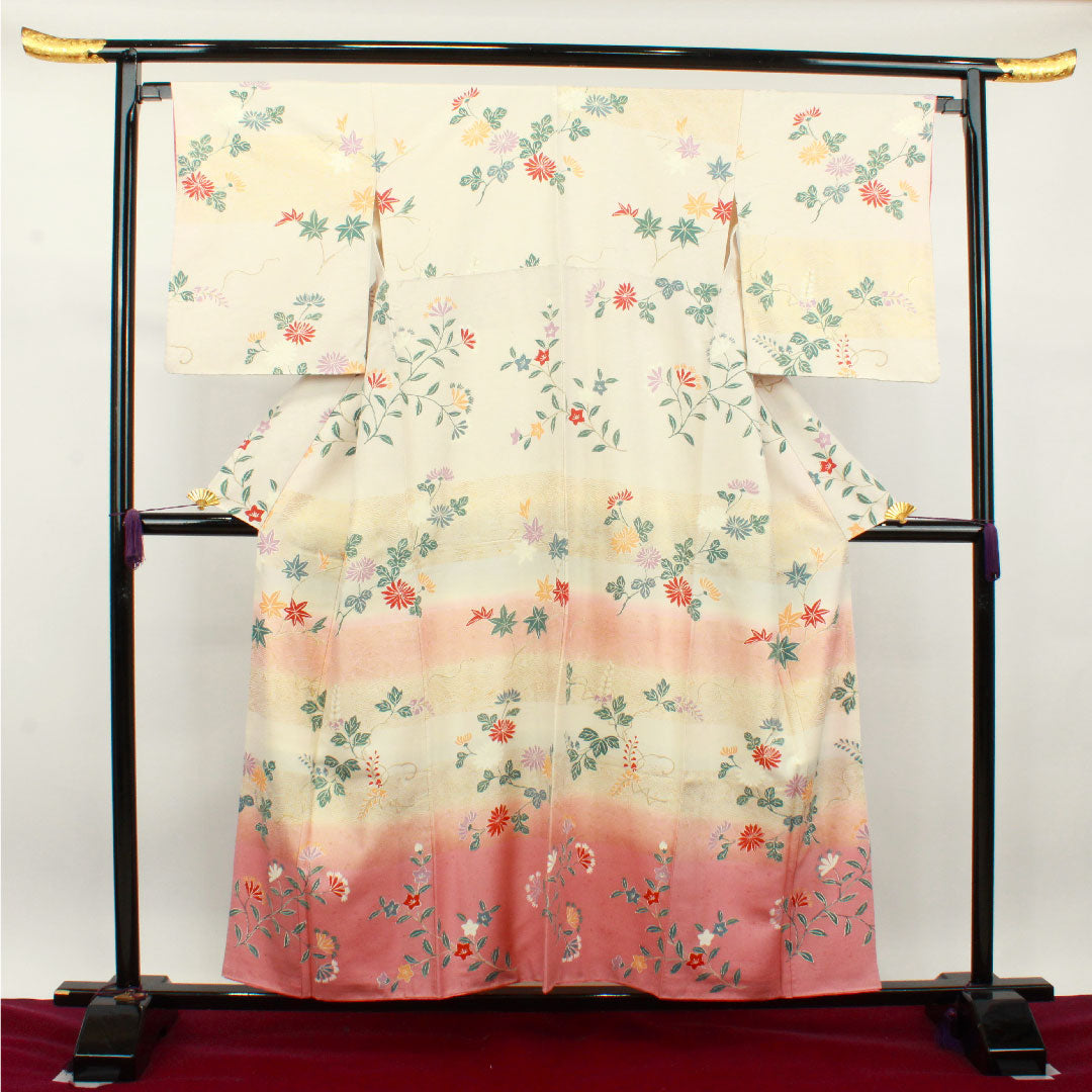 訪問着 正絹 袷 身丈155cm 裄丈65cm 乳白色 紬地 京友禅 草花模様 Sランク クリーム系 1112003082315
