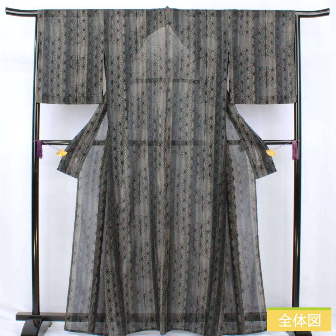 夏物 ポリ80％・絹20％ 小紋 Sランク 身丈164cm 裄丈66cm 麻の葉 モノトーン 紗 黒系 1132003252410