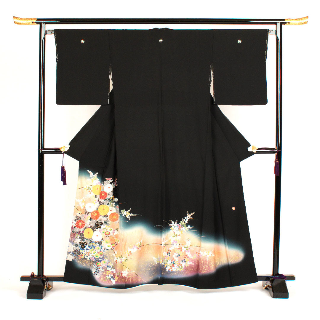 黒留袖 身丈161cm 裄丈66cm 袷 菊  萩 正絹 Sランク 五つ紋 黒系 1111000202410