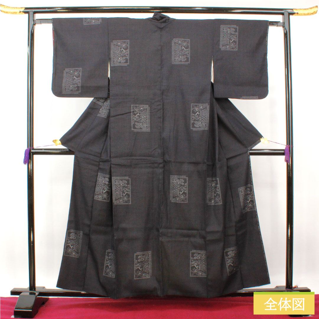 Tsumugi, pure silk, length 157.5cm, sleeve length 62cm, dark blue, authentic Yuki Tsumugi, important intangible cultural property, 100 tortoiseshell pattern, A rank, lined, navy blue, 1116003513318