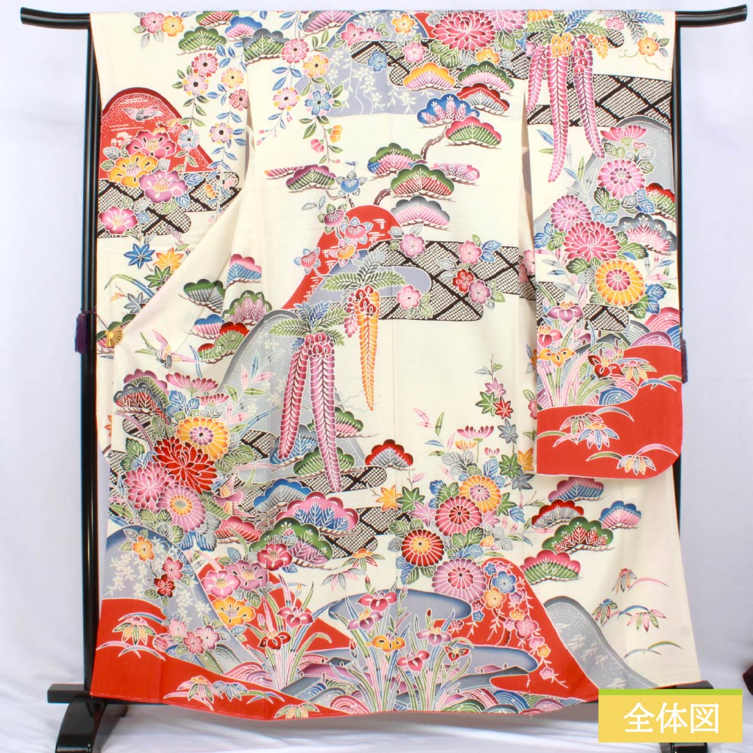 Furisode Pure Silk A Rank Length 161.5cm Sleeve-to-sleeve 65.5cm Lined Milky White Kyo Yuzen Auspicious Patterns With basting stitches White 1113002913411