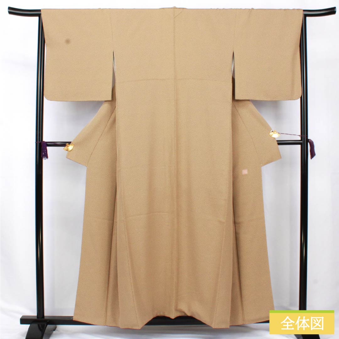 小紋 正絹 Aランク 身丈155.5cm 裄丈66cm 袷 胡桃色（くるみいろ） 小梅 型染 ベージュ系 1115006723325