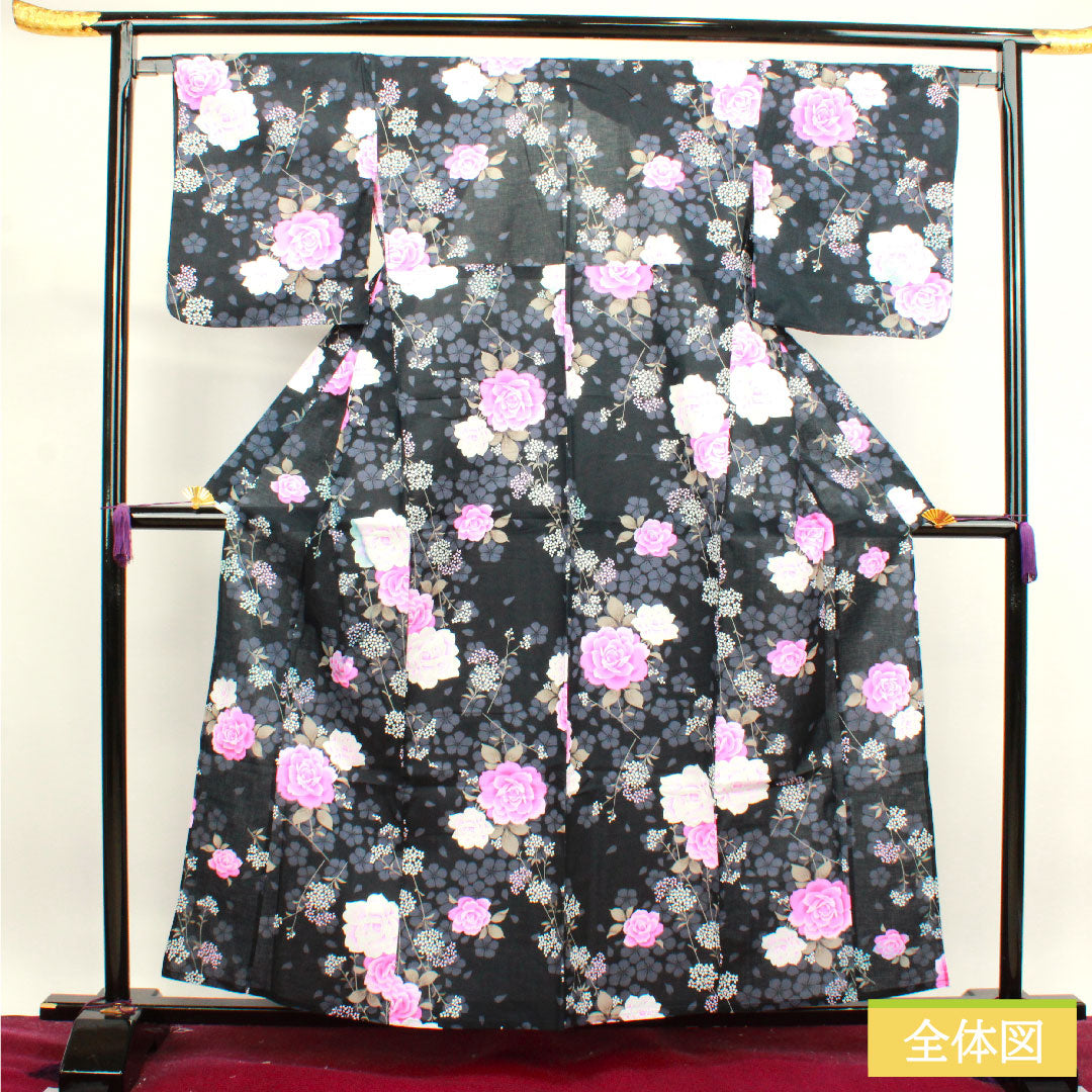 浴衣 木綿 身丈159cm 裄丈64.5cm Bランク 単衣 黒系 薔薇 カスミソウ 桜 1118004554310