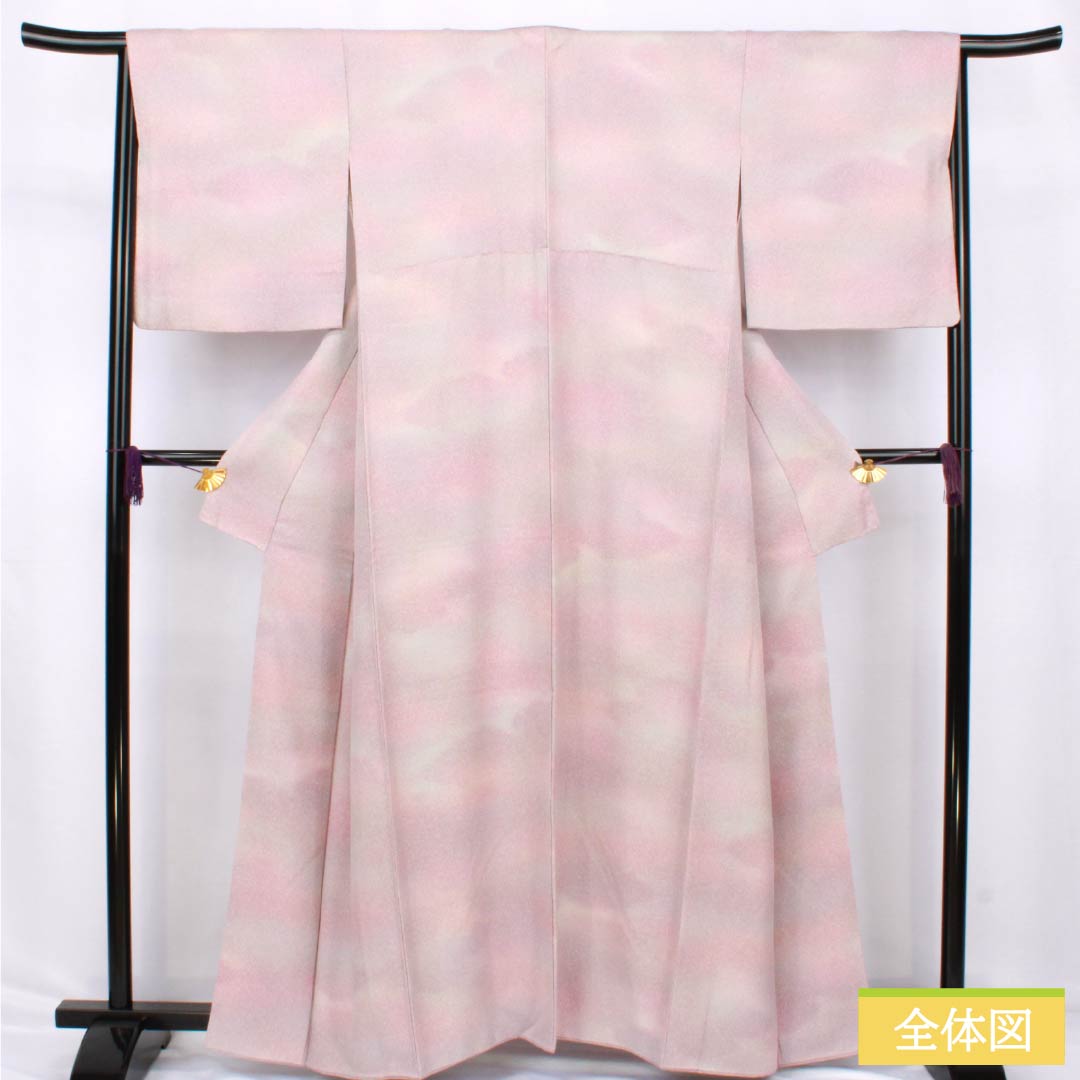 小紋 正絹 Sランク 身丈162cm 裄丈66cm 袷 御所染色（ごしょぞめいろ） 霞ぼかし ピンク系 1115007462413