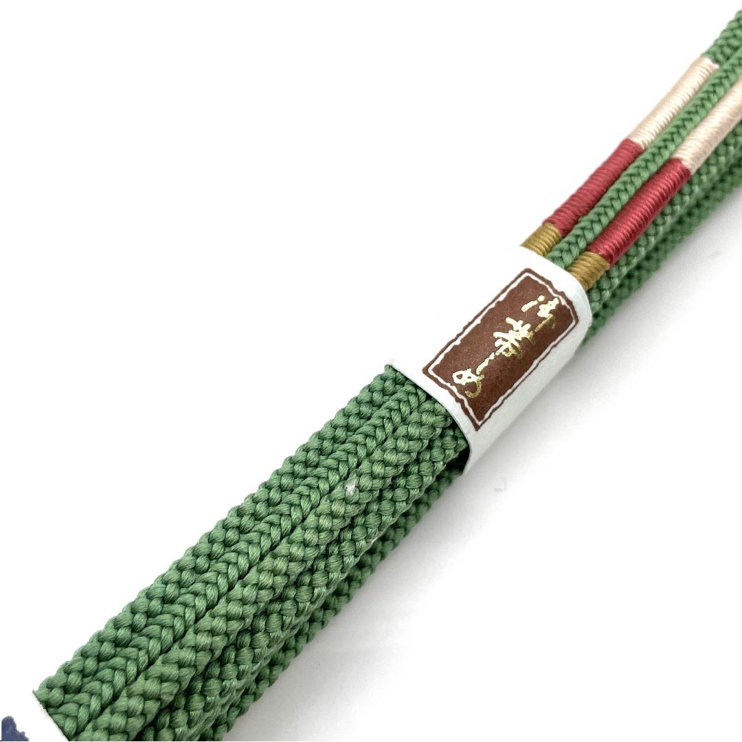 （新古品） 帯締め 正絹 四分紐 鮮緑色（せんりょくいろ） 手組紐 新古品  長さ約165cm 幅約1cm カジュアル Sランク 緑系 1135000962919