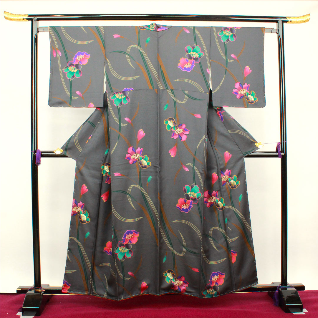 小紋 身丈158.5cm 裄丈64cm 袷  鋼色 しつけ糸付き 未使用品 手描き 京友禅 草花模様  正絹 Sランク グレー系 1115002902322