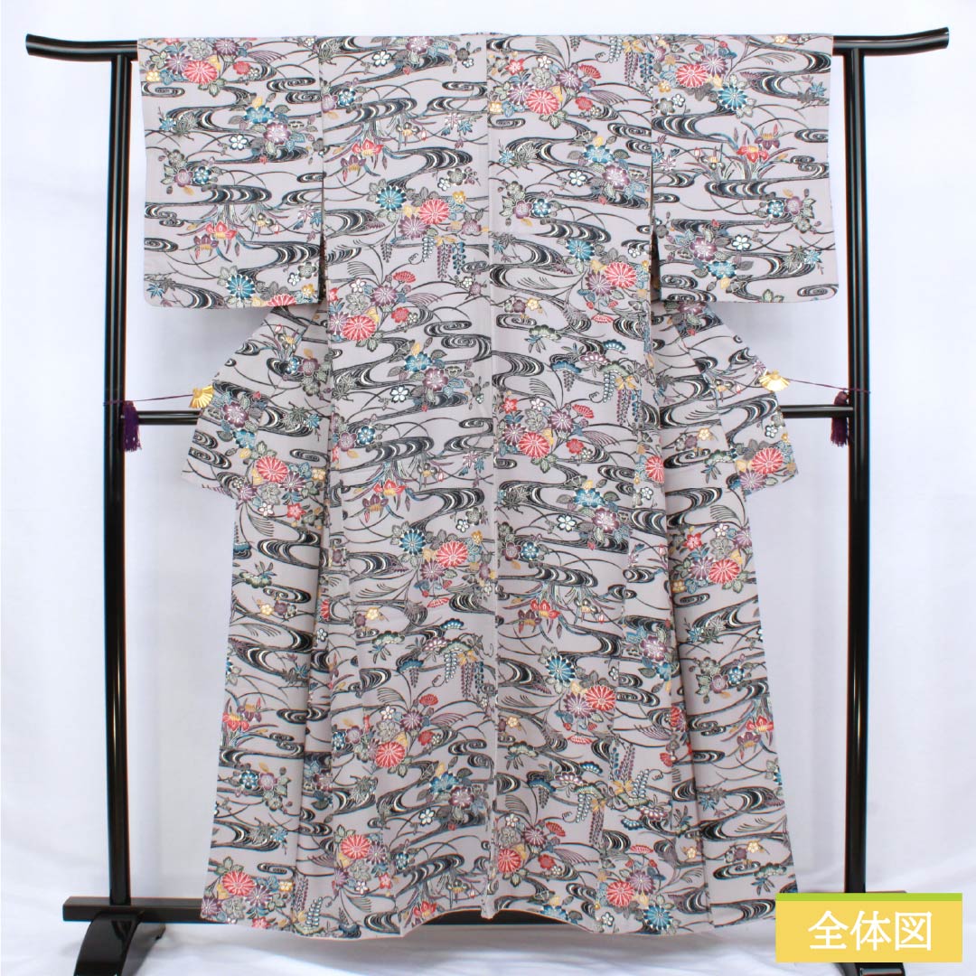 Komon silk, A-rank, length 157.5cm, sleeve length 62.5cm, lined, light ink color (usuzumiiro), Kyoto Bingata pattern, flowing water and floral pattern, gray tones, product number 1115006373322