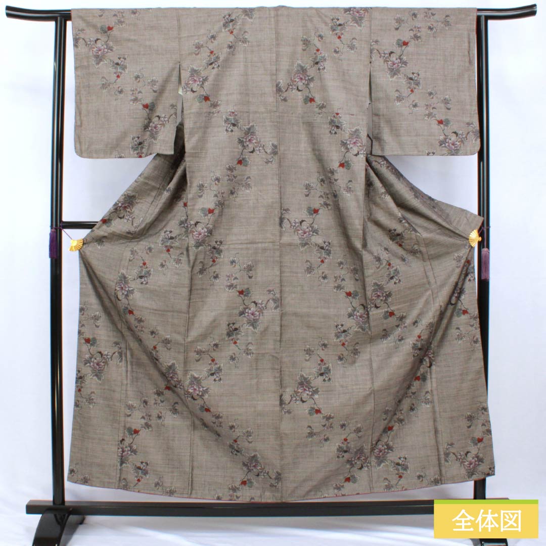 Tsumugi Silk S-rank Length 157.5cm Sleeve-to-sleeve 62.5cm Oshima Tsumugi 9-ply Kasane-gasane Grass and Flower Pattern Lined Gray 1116005042322