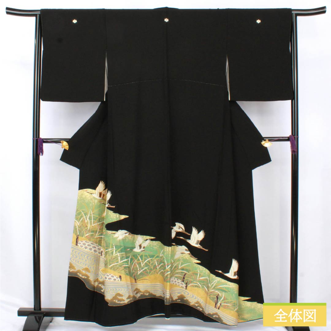 Black Tomesode (Tomesode) - Pure Silk, Rank B, Length 157cm, Sleeve Length 64.5cm, Lined, Five Crests (Gosan-kiri), Designed with a Paulownia Pattern, Crane, Pine, and Flowing Water - Black, Item Number: 1111001914310