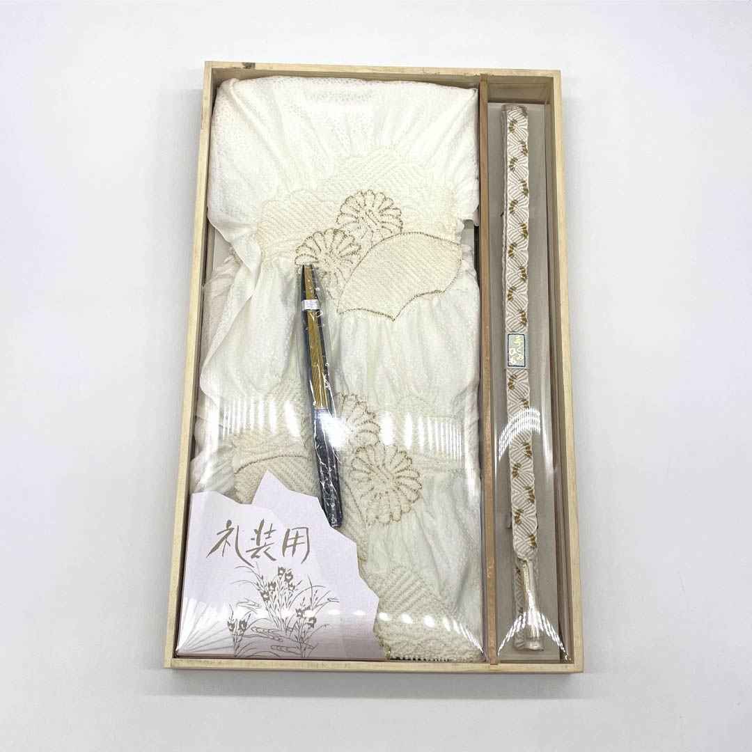 (Like new) Pure silk S-rank obijime and obiage set with fan, for formal kimono, shibori (sash-band) with center opening, approximately 154cm long and 1.5cm wide, white, 1141000132311