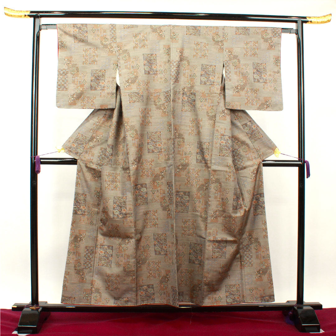 Tsumugi, Length 155cm, Sleeve length 62.5cm, Silk gray, Abstract pattern, basting thread included, Pure silk, S rank, Lined, Gray 1116002722322