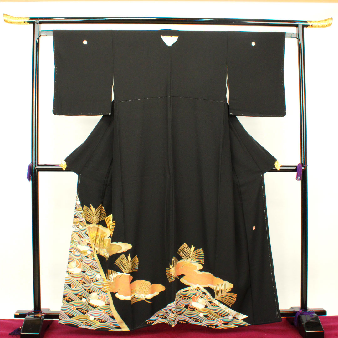 黒留袖 身丈161.5cm 裄丈63cm 袷 作家物 松 鴛鴦 三つ橘 正絹 Sランク 五つ紋 黒系 1111000582410