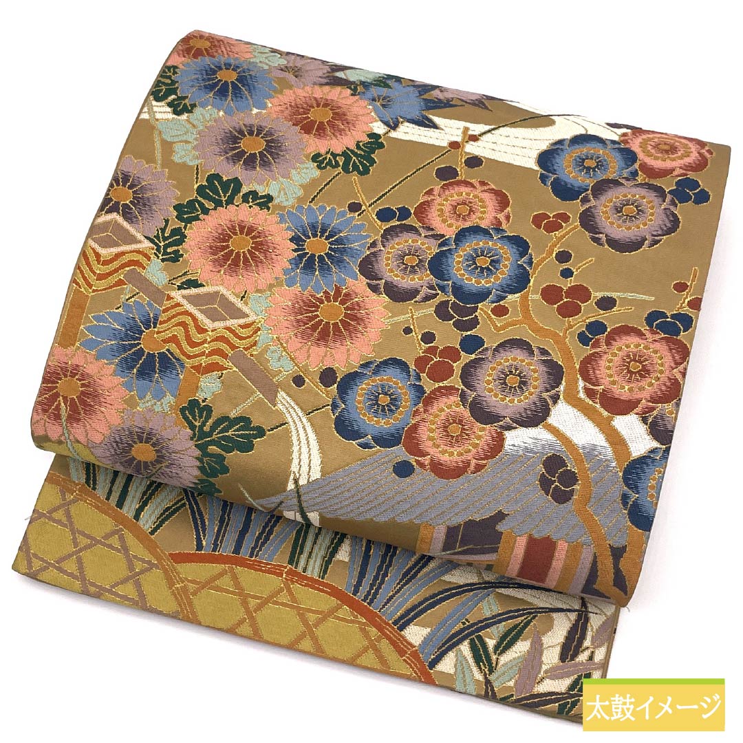 Fukuro Obi (sash) made of pure silk, S-rank, in a gray-yellow Yamabuki color, by Hakuryoen Oba, featuring a classic autumn leaf and iris pattern. Length: 434cm, six-fold, formal, beige. Product number: 1123015072325