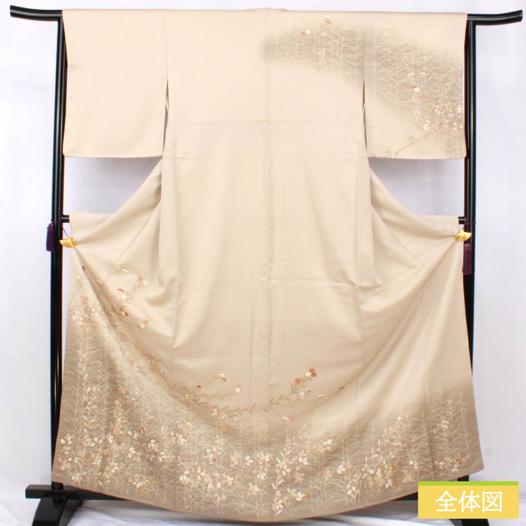 Visiting Kimono, Pure Silk, Grade A, Lined, Length 165.5cm, Sleeve Length 64cm, Tonokoiro (Tonokoiro) Kyoto Yuzen, with a Beige Design of Japanese Pampas Grass, Flowers, and Hagi (Japanese Bush Clover) Item Number: 1112007253525