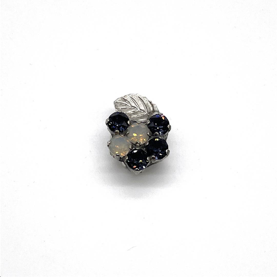 （新古品） 帯留め その他 カジュアル  ラインストーン 木の実 長さ約2cm 幅約2.5cm  Sランク 黒系 1137000932910