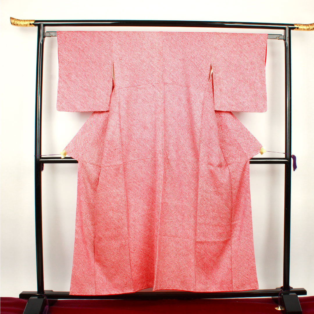 小紋 身丈155cm 裄丈61.5cm 袷  茜色 総絞り しつけ糸あり  正絹 Sランク 赤系 1115002232312