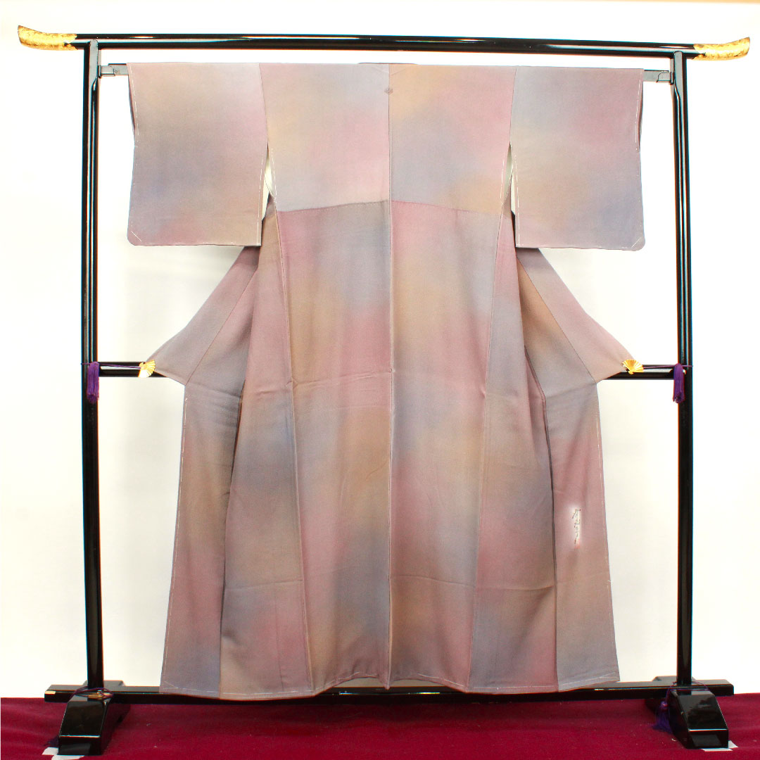 色無地 正絹 斉藤三才 ぼかし染 しつけ糸付き  未使用品 五三桐  身丈152.5cm 裄丈62cm 袷  Sランク グラデーション系 1114000672299