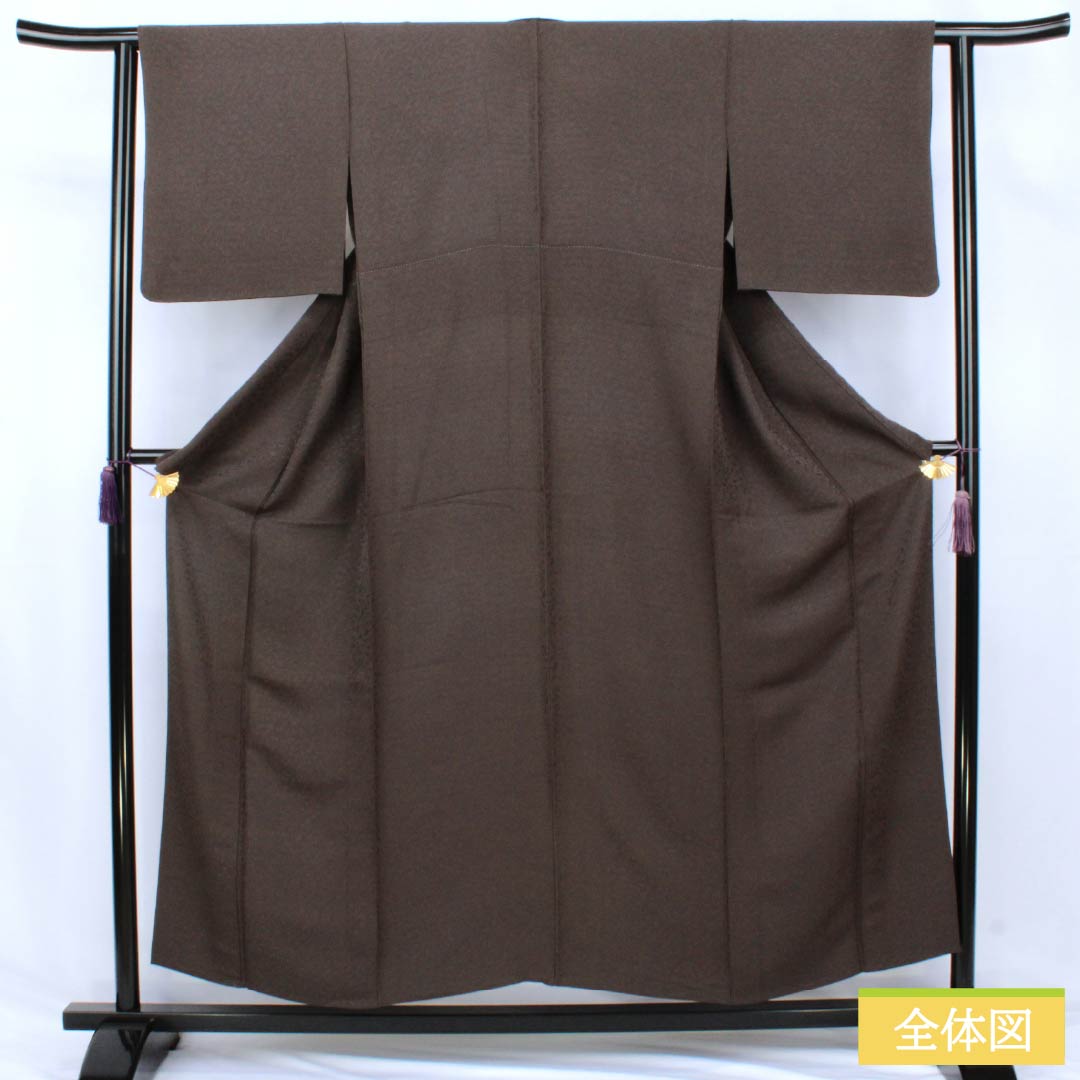 Plain colored silk kimono, rank A, length 153cm, sleeve-to-sleeve 63cm, squirrel grey color, musical notes, staff, sheet music, unlined, brown-toned, 1114002623214